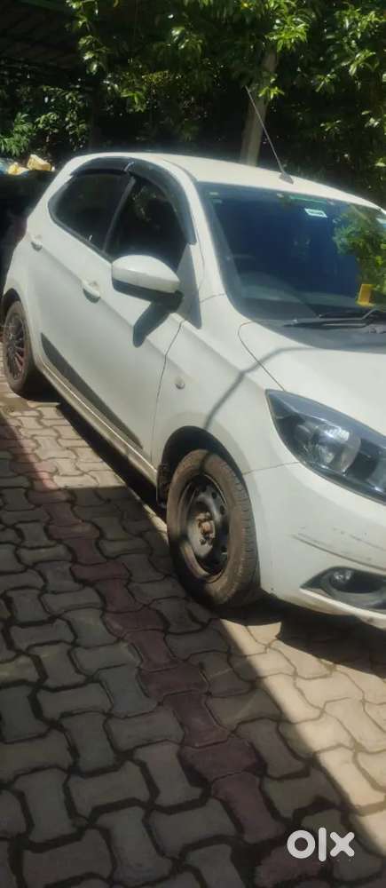 Tata Tiago Revotron Xt 2017 Petrol