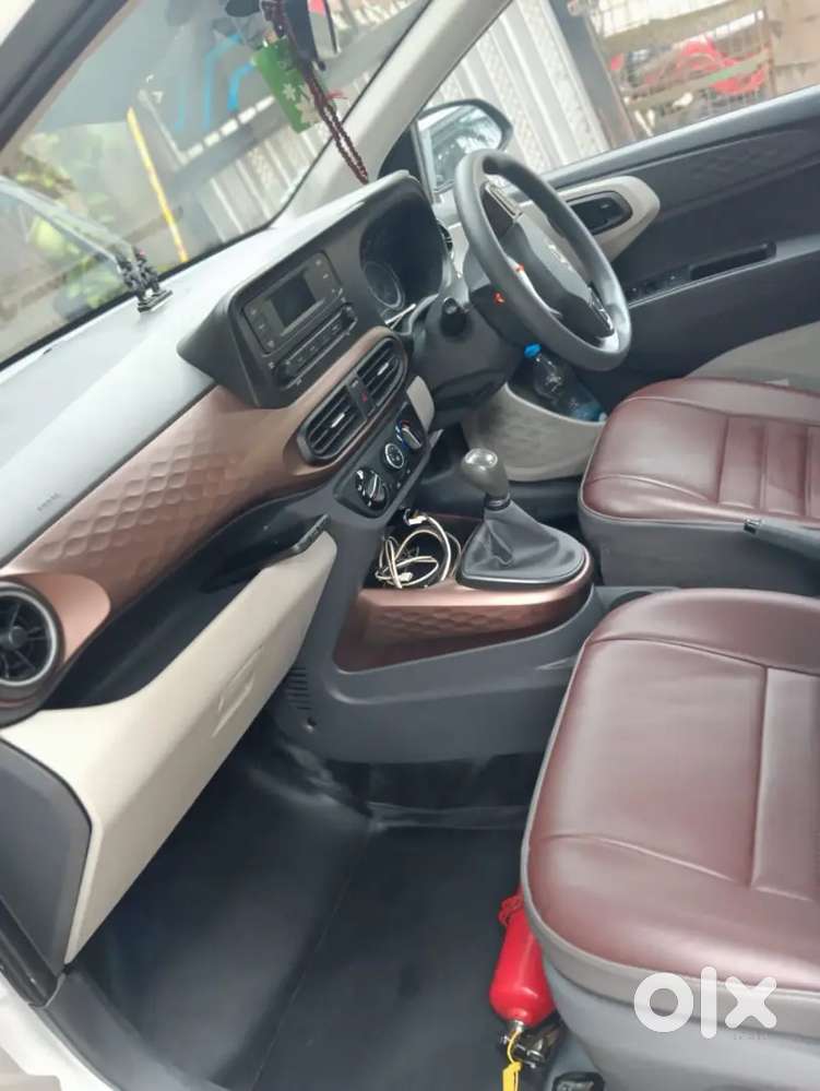 Hyundai Aura 2023 Cng & Hybrids Well Maintained