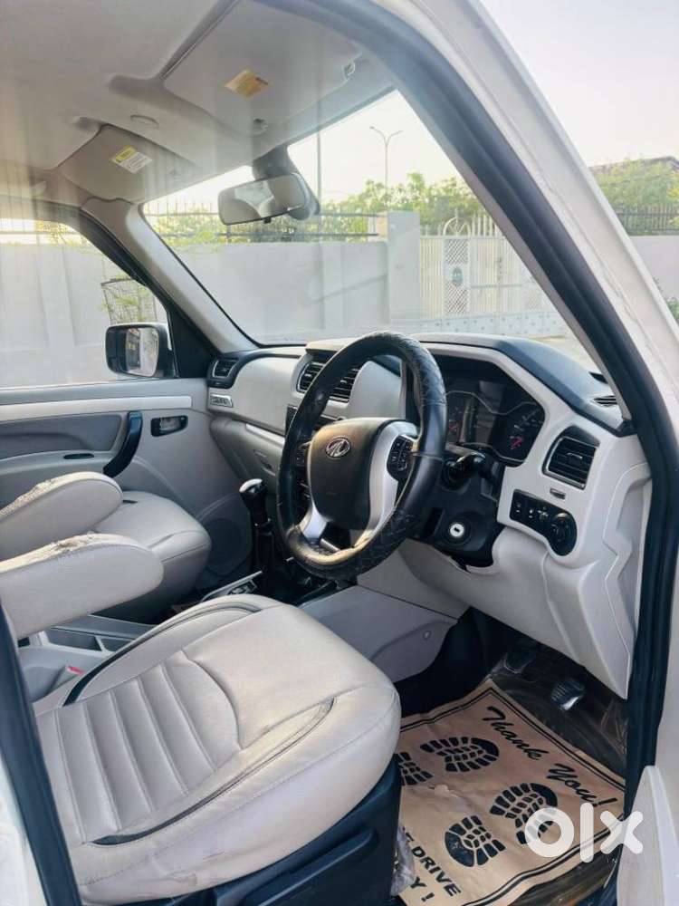 Mahindra Scorpio S10, 2016, Diesel