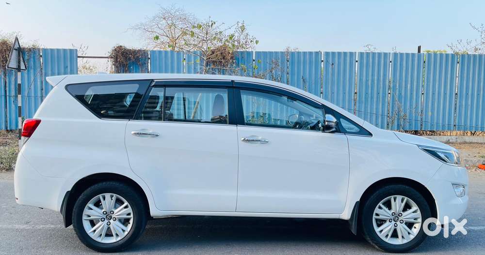 Toyota Innova Crysta 2.8z Automatic, 2018, Diesel