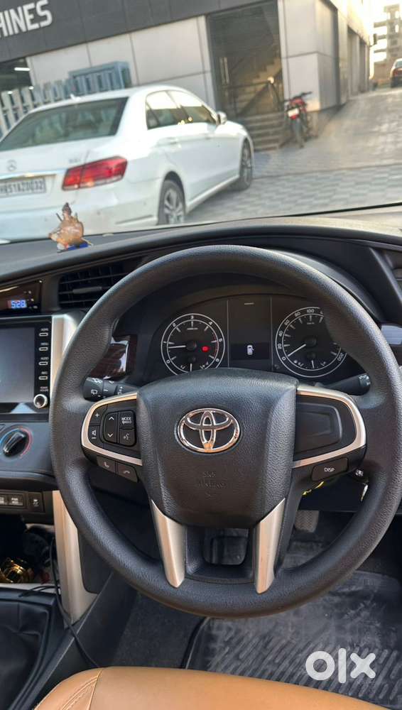 Toyota Innova Crysta 2.4 G Mt, 2025, Diesel