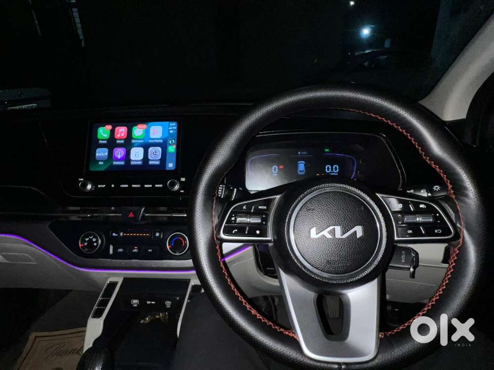 Kia Carens Petrol 2024