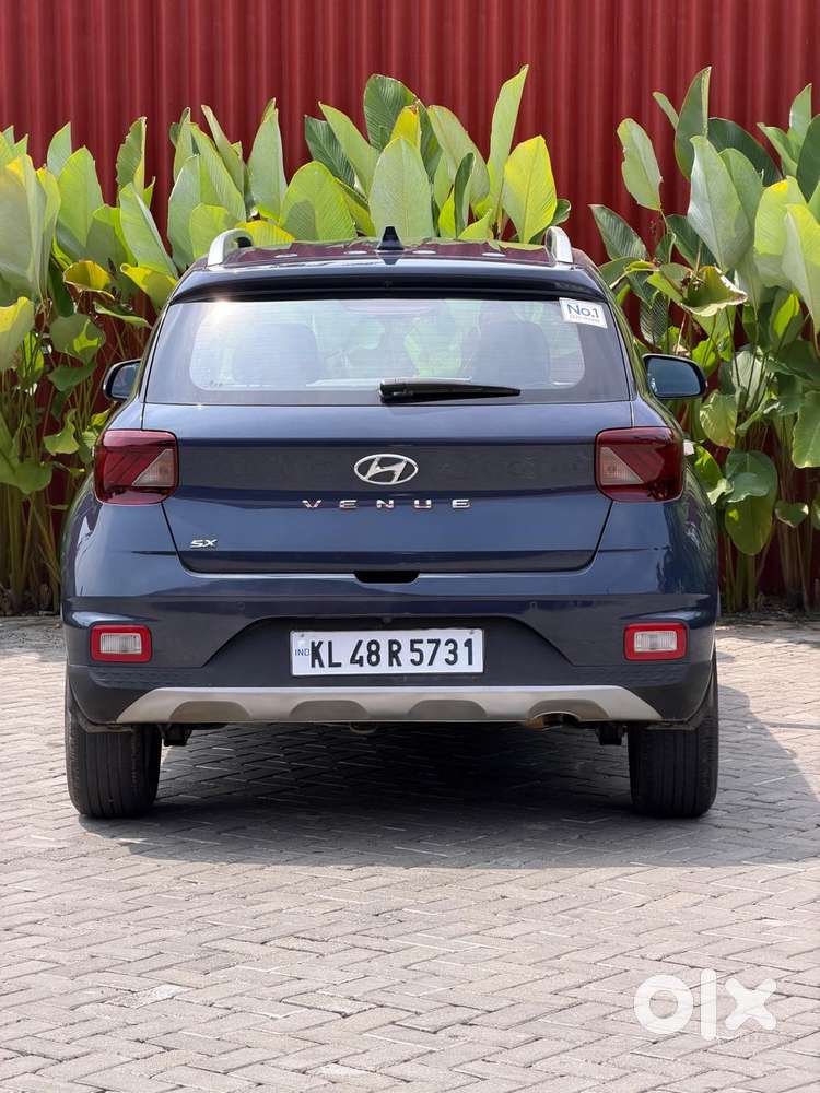 Hyundai Venue 1.5 Crdi Sx (o) Executive, 2022, Petrol
