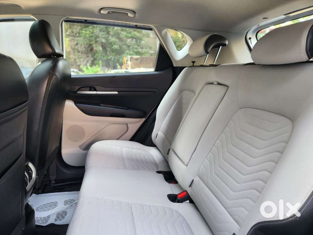 Kia Sonet Aurochs Edition 1.0 Petrol 7dct, 2023, Petrol