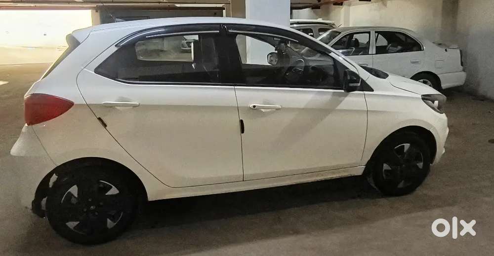 Tata Tiago Xt Petrol - For Sale - Excellent Condition