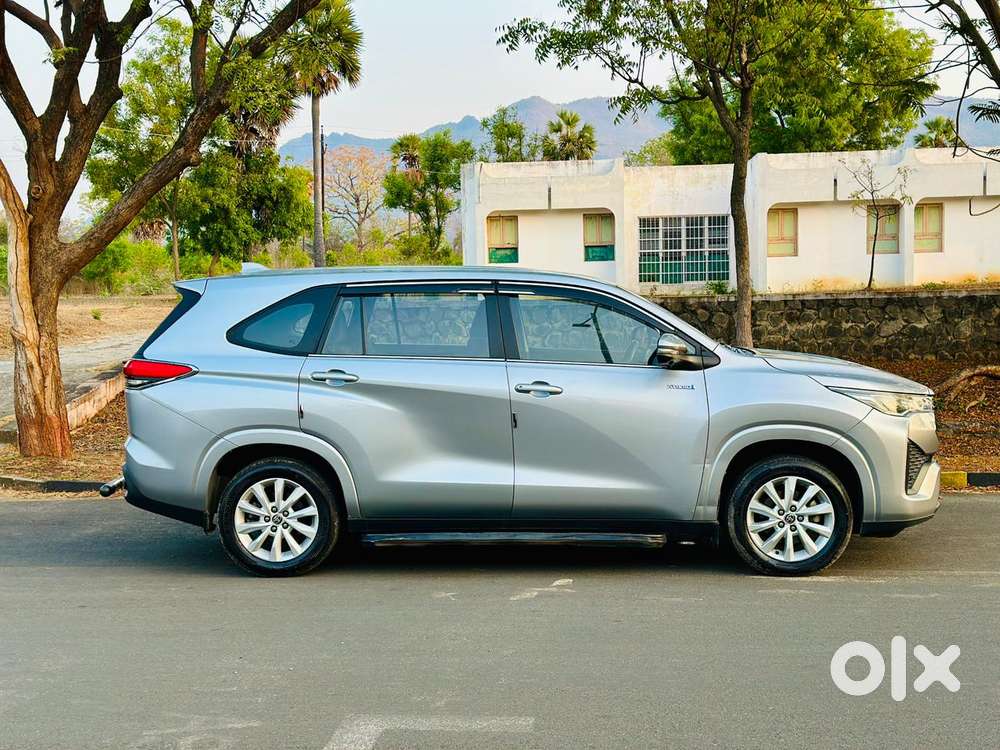 Toyota Innova Hycross 2.0 Vx Hybrid 7 Str, 2023, Petrol