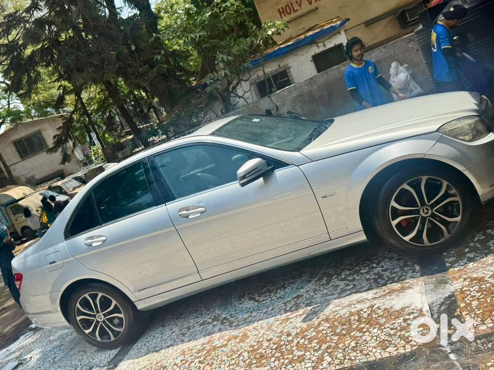 Mercedes-benz Automatic Petrol 2010