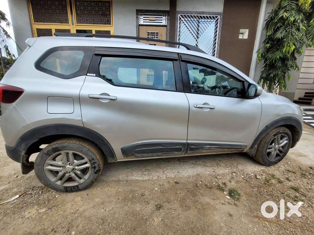 Renault Triber Rxz, 2021, Petrol