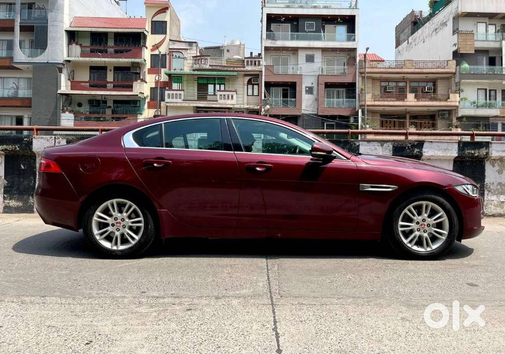 Jaguar Xe Portfolio, 2018, Petrol