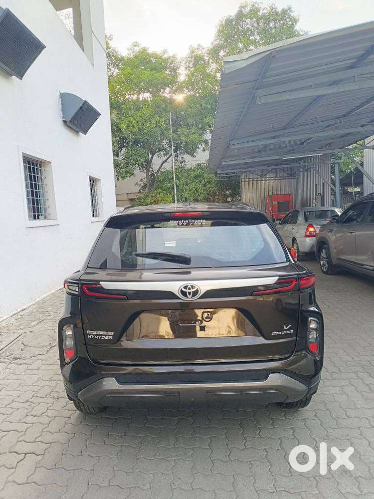 Toyota Urban Cruiser Hyryder 1.5 V Neo Drive, 2025, Petrol