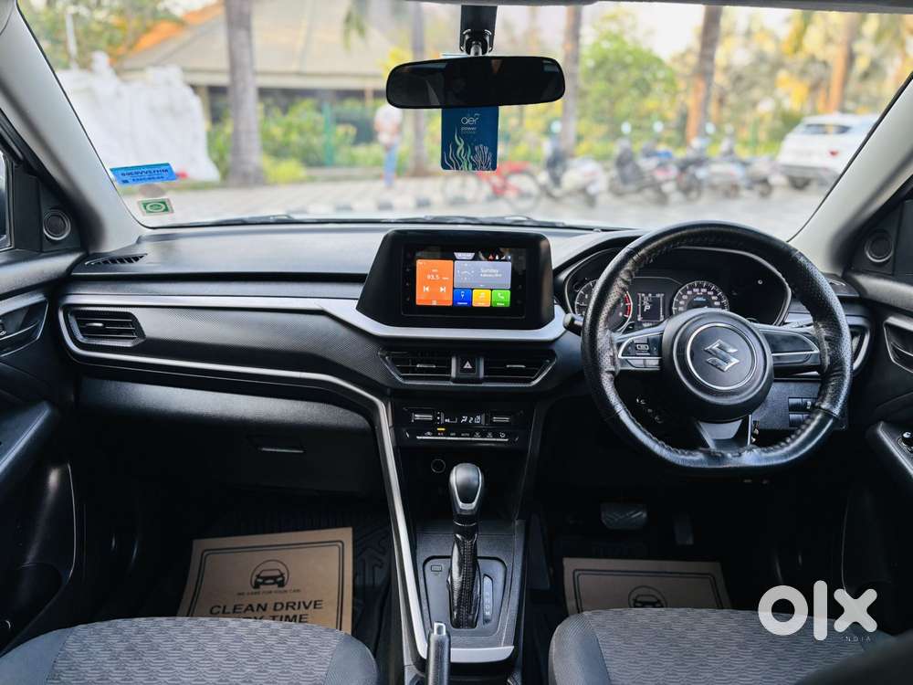 Maruti Suzuki Vitara Brezza 1.5 Vxi At, 2023, Petrol