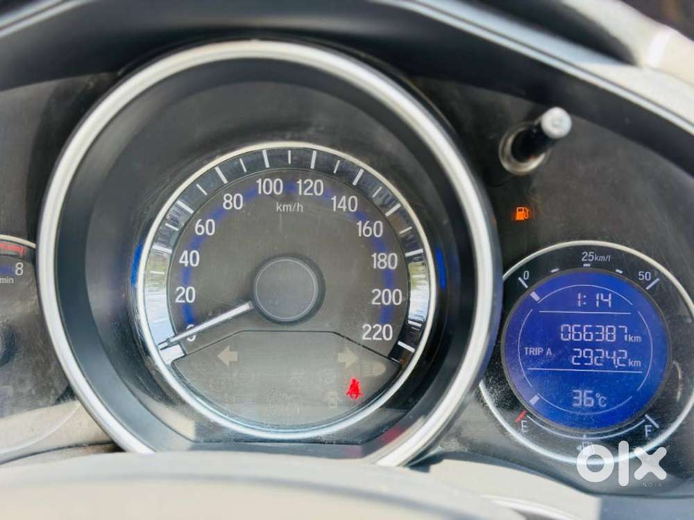 Honda Jazz V Automatic, 2017, Petrol