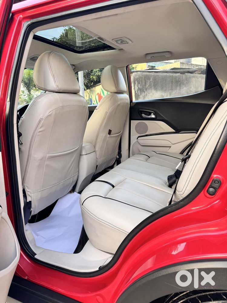 Mahindra Xuv300 W8 Diesel, 2021, Diesel