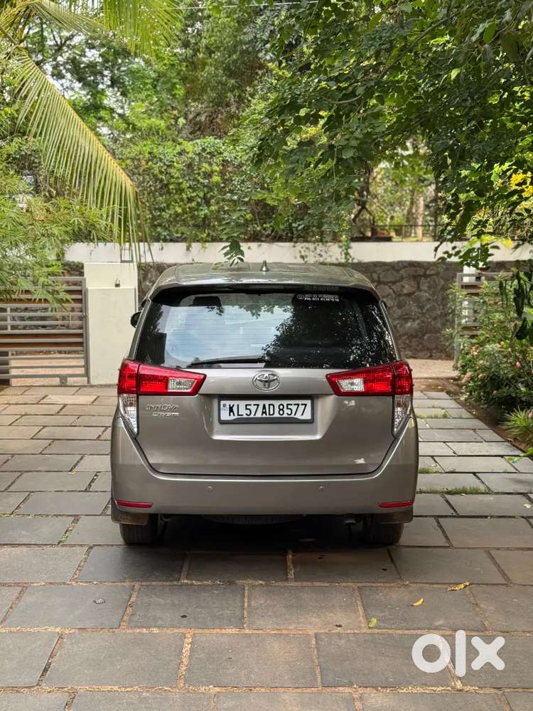 Toyota Innova Crysta V 2017 18 Reg