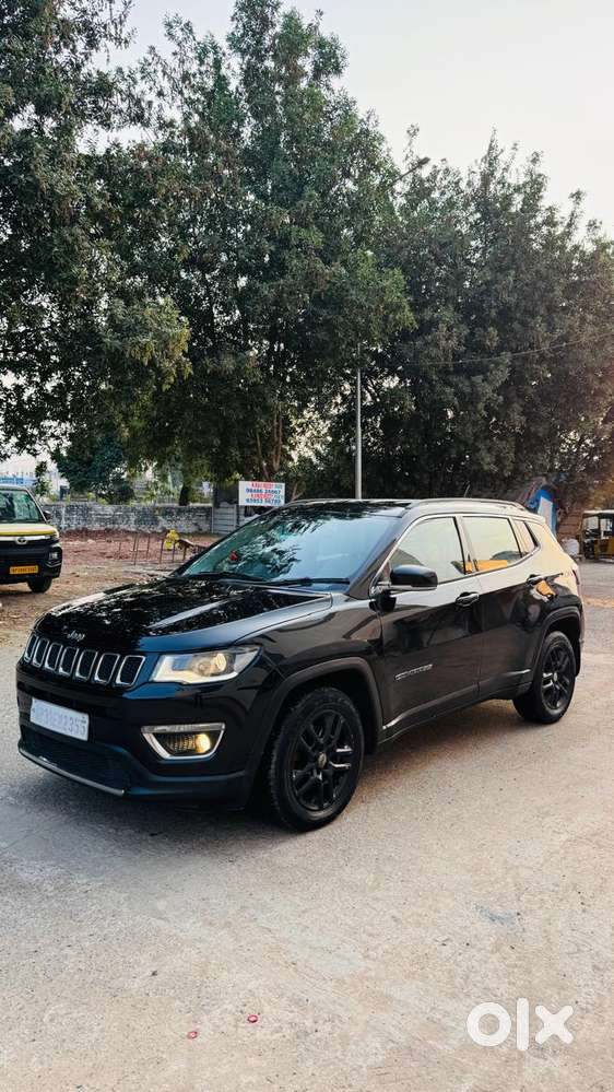 Jeep Compass 2.0 Limited Option Black, 2018, Diesel