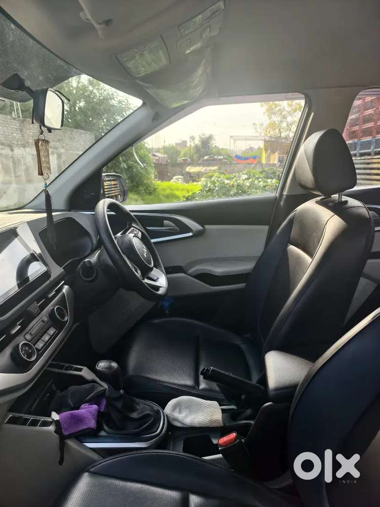 Kia Carens 1.4 Premium 2023