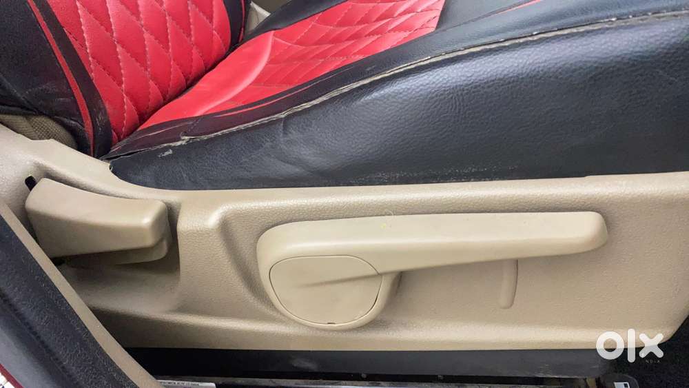 Mahindra Tuv 300 T8 Amt, 2017, Diesel