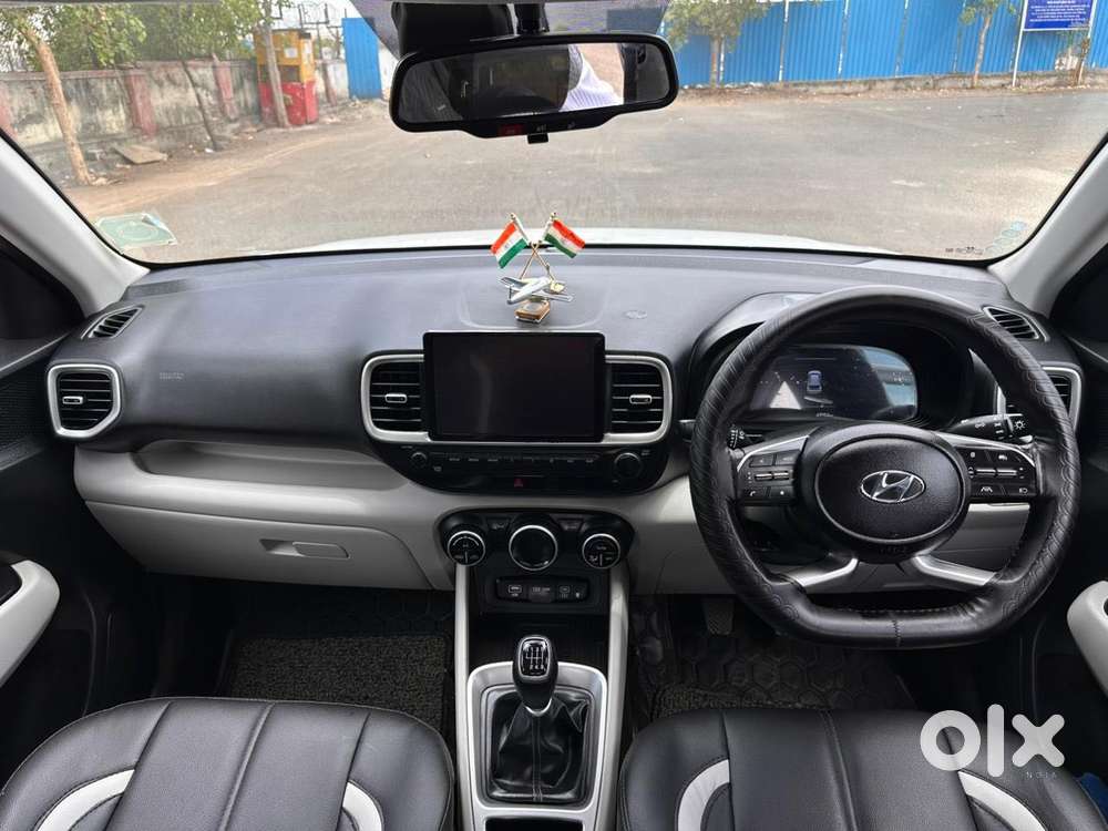Hyundai Venue Sx (o) Mt 1.5 Diesel, 2023, Diesel