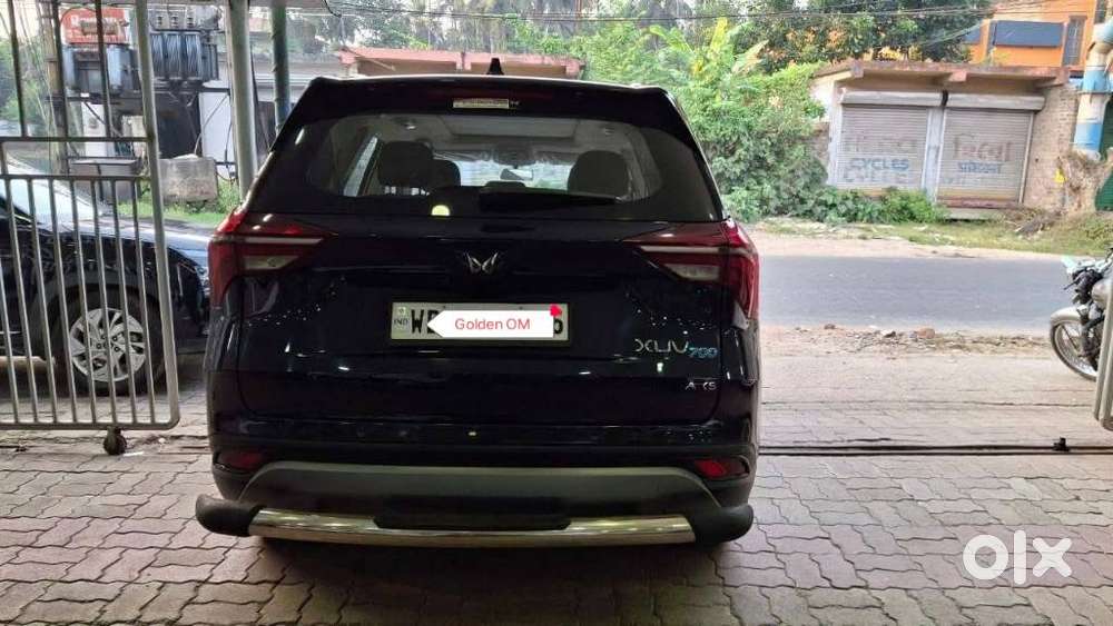 Mahindra Xuv700 2.0 Ax 5 Petrol Mt 7 Str, 2022, Petrol