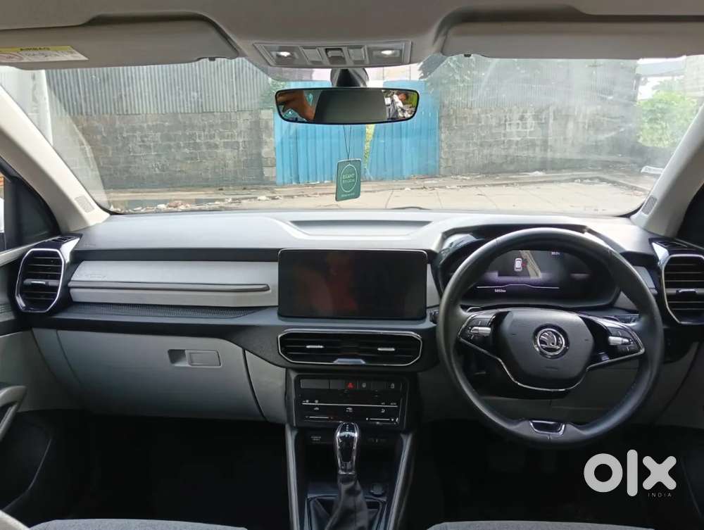 Skoda Kylaq Signature At, 2026, Petrol