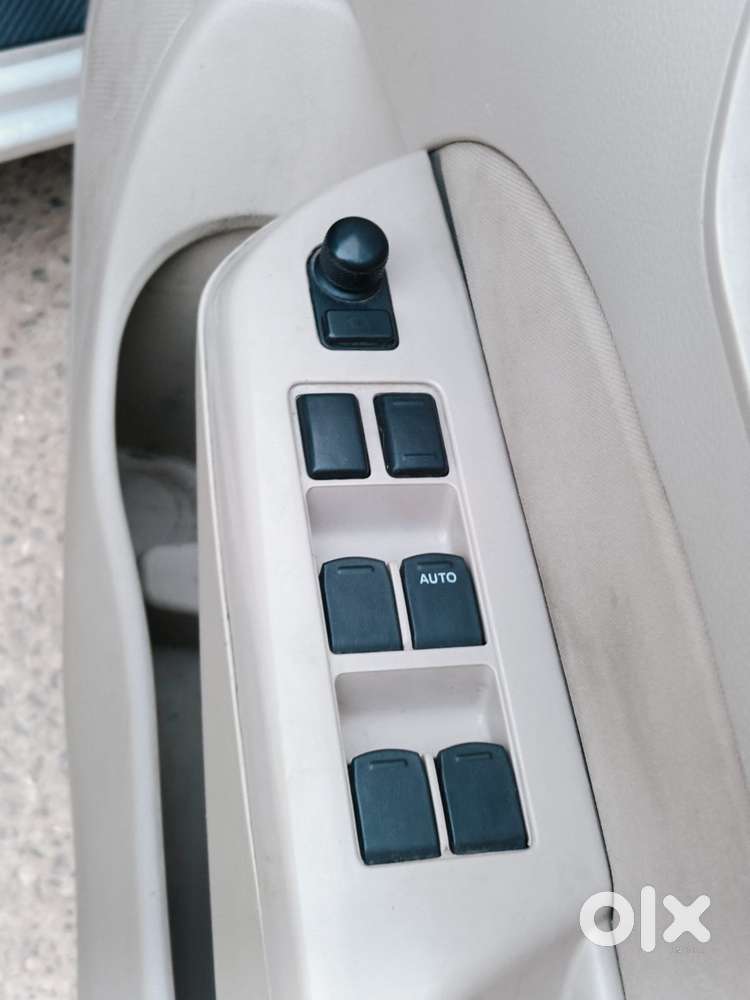 Maruti Suzuki Swift Dzire, 2017, Diesel