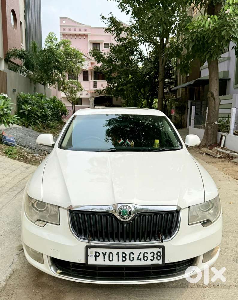 Skoda Superb 2008-2013 Elegance 2.0 Tdi Cr At, 2010, Petrol