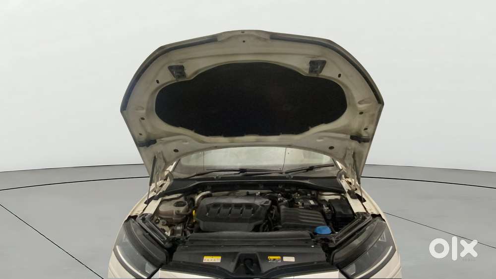 Skoda Octavia 2.0 Style Tsi At, 2022, Petrol