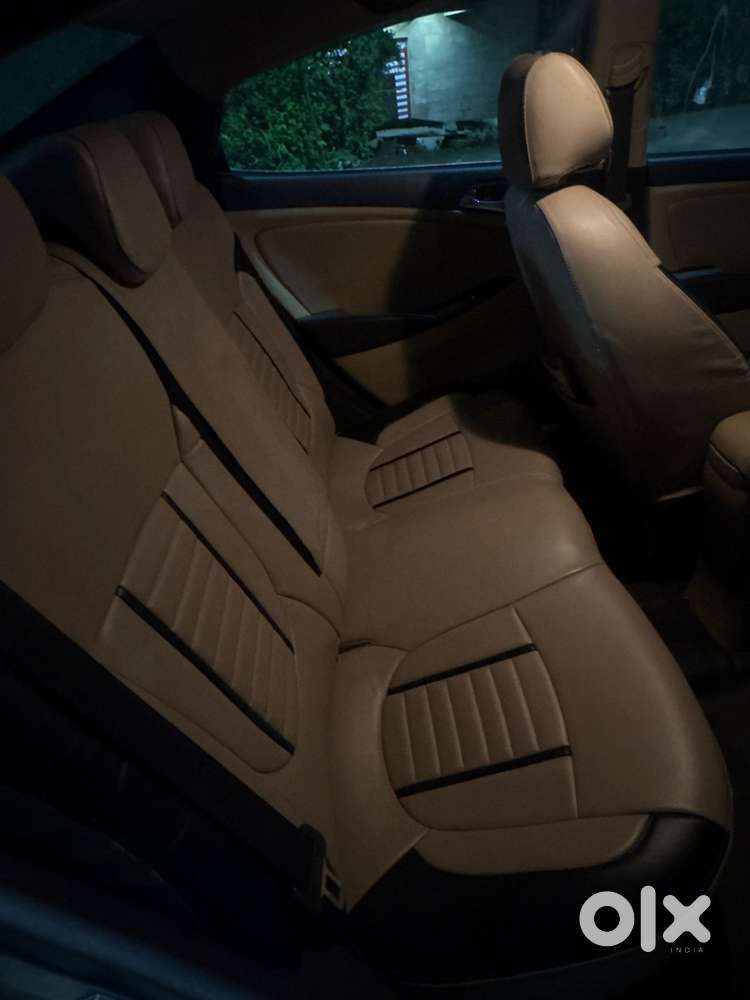 Hyundai Verna Crdi 2012