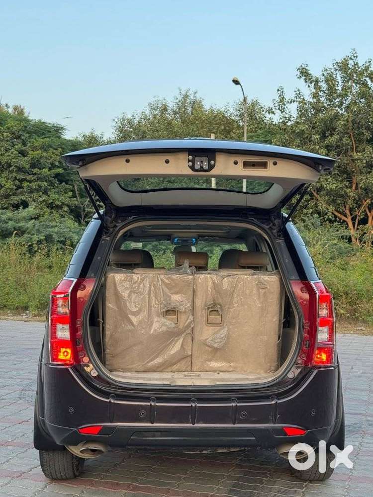 Mahindra Xuv500 2.2 W10 Sportz Edition Mt, 2017, Diesel