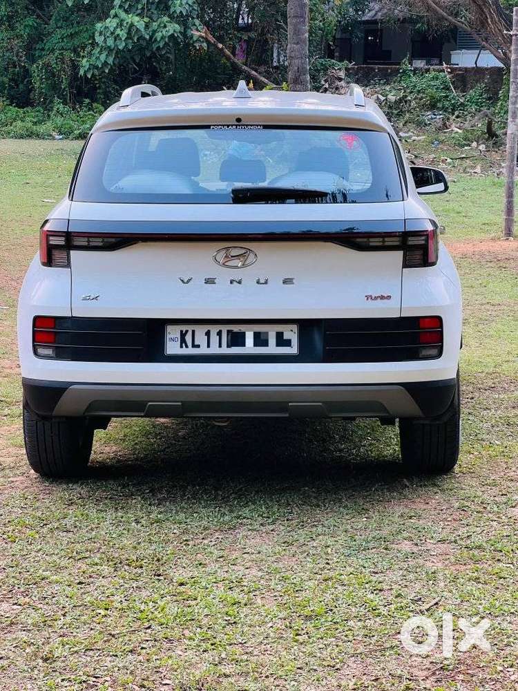 Hyundai Venue 1.0 Sx (o) Turbo Dct, 2023, Petrol