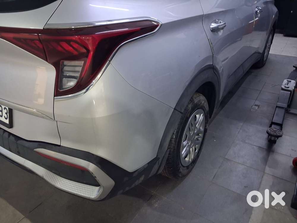 Kia Carens Petrol 2024