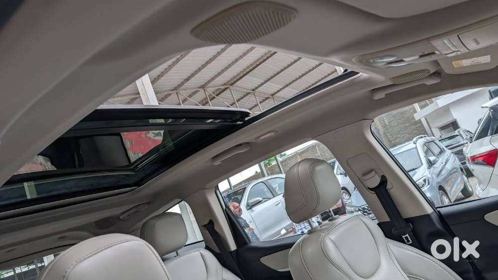 Mahindra Xuv700 2.2 Ax 7 Diesel At Luxury Pack Str, 2022, Diesel