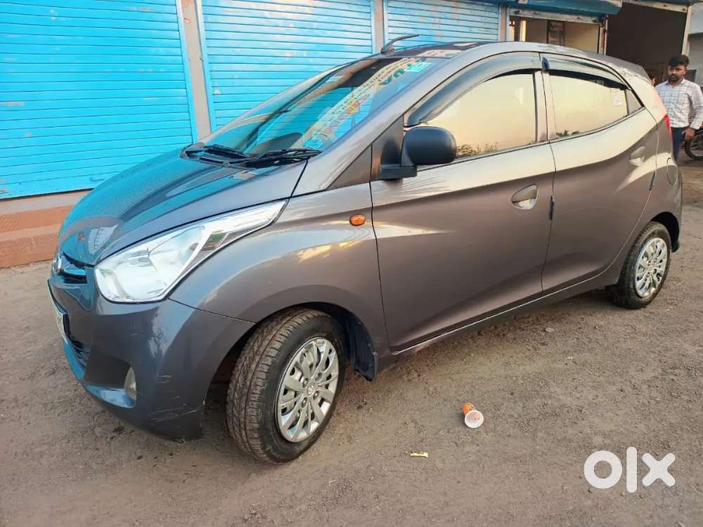 Hyundai Eon 23700 Km Driven