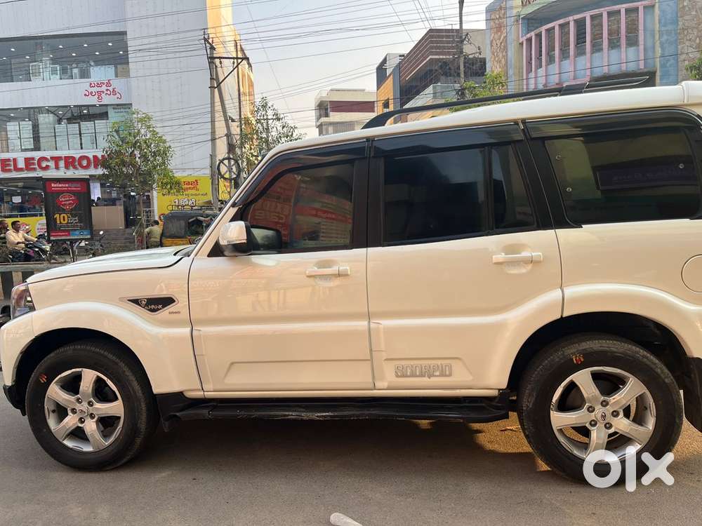 Mahindra Scorpio Classic 2018