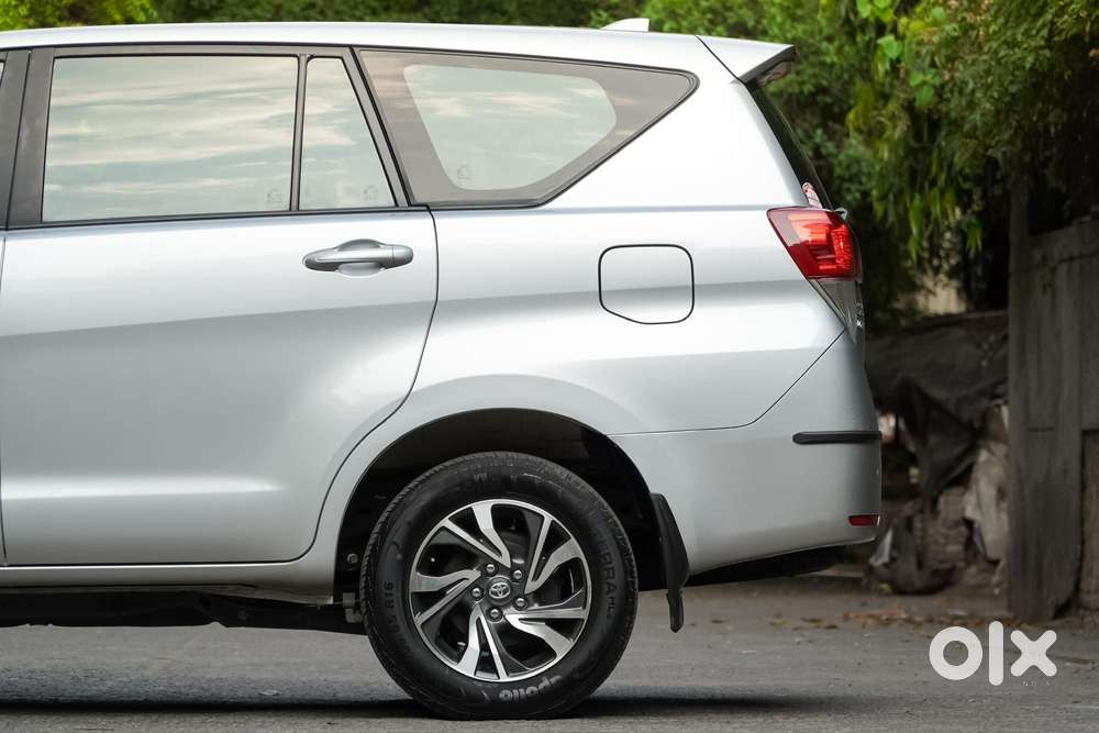 Toyota Innova Crysta [2020-ongoing] 2.4 Gx 7 Str, 2021, Diesel