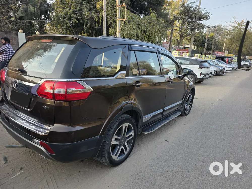 Selling Tata Hexa Xta 7 Seater