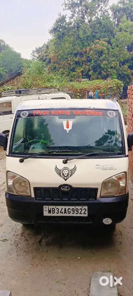 Mahindra Maxx 2014 Diesel 100500 Km Driven