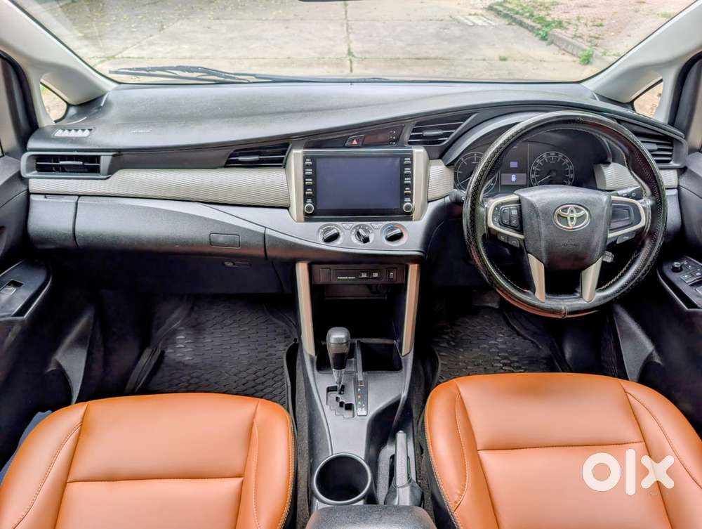 Toyota Innova Crysta 2.4 Gx Limited Edition At 7 Str, 2022, Diesel