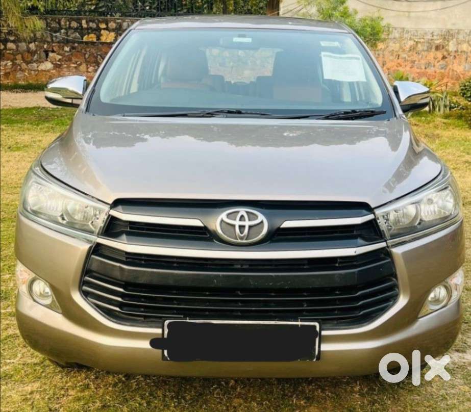 Toyota Innova Crysta 2.4 G Mt, 2017, Diesel