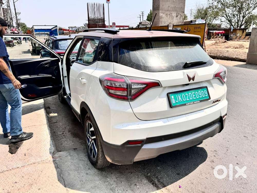 Mahindra Xuv400 Ev 2023 Electric Well Maintained