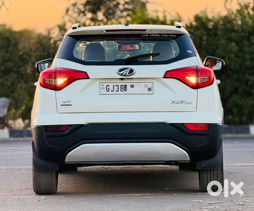 Mahindra Xuv300 W8 (o) 1.5 Diesel Amt, 2020, Diesel