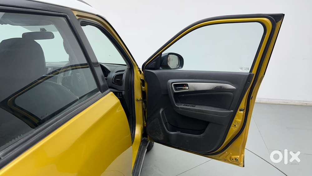 Maruti Suzuki Vitara Brezza Zdi+ Dual Tone Mt, 2017, Diesel