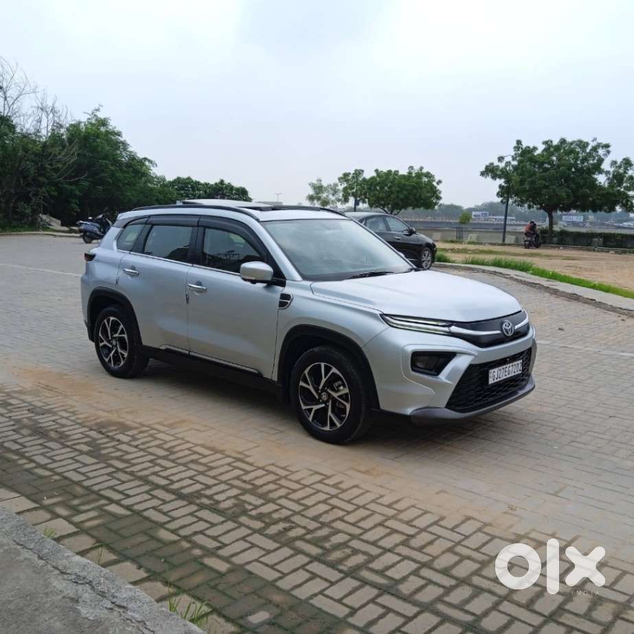 Toyota Urban Cruiser Hyryder 1.5 V Neo Drive At, 2025, Petrol