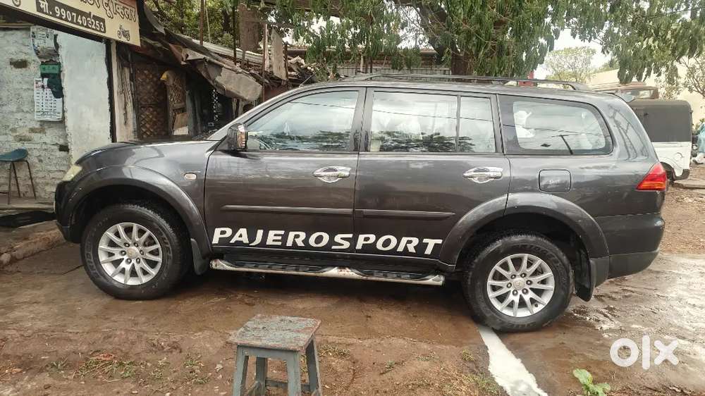 Mitsubishi Pajero Sport 2013 Diesel Well Maintained