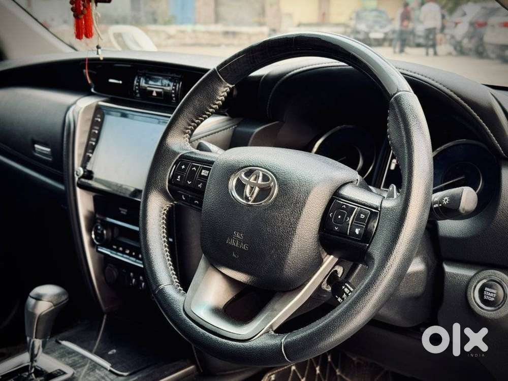 Toyota Fortuner 4x2 At 2.7 Petrol, 2022, Petrol