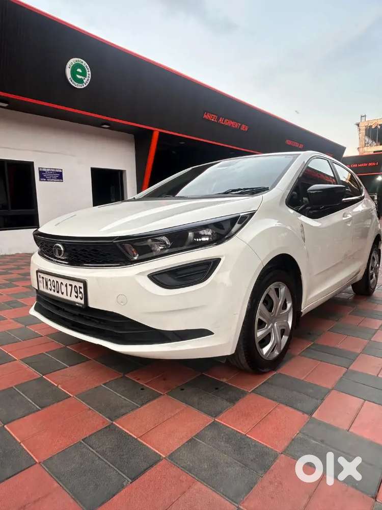 Tata Altroz Xm Plus S Petrol 2024