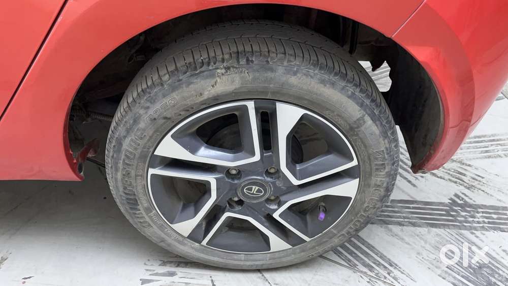 Tata Tiago Xza Plus Dual Tone, 2022, Petrol