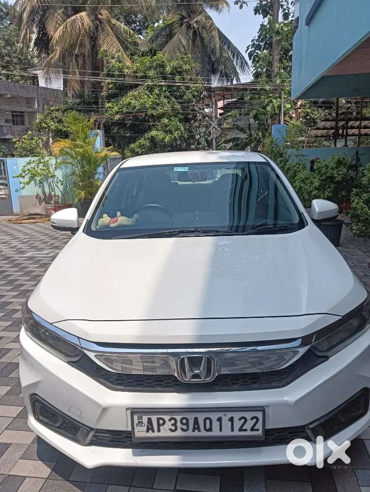 Honda Amaze 2nd Gen 2019 Diesel 14700 Km Driven