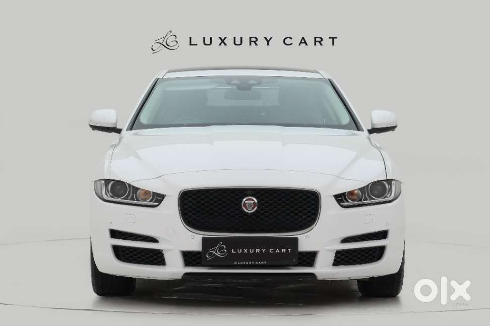 Jaguar Xe Portfolio, 2018, Petrol