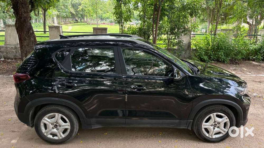 2022  Kia Sonet Htk Plus 1.2 Petrol Mt  17,000 Km  Single Owner